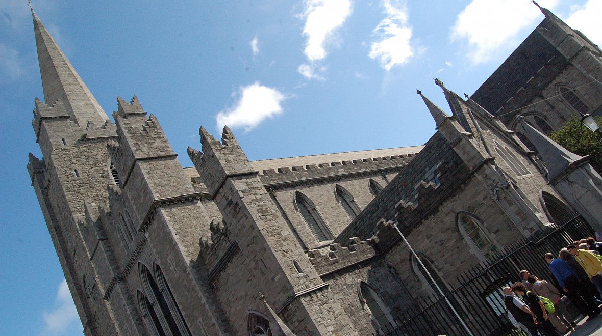 Tato protestantská katedrála je největším svatostánkem v Irsku