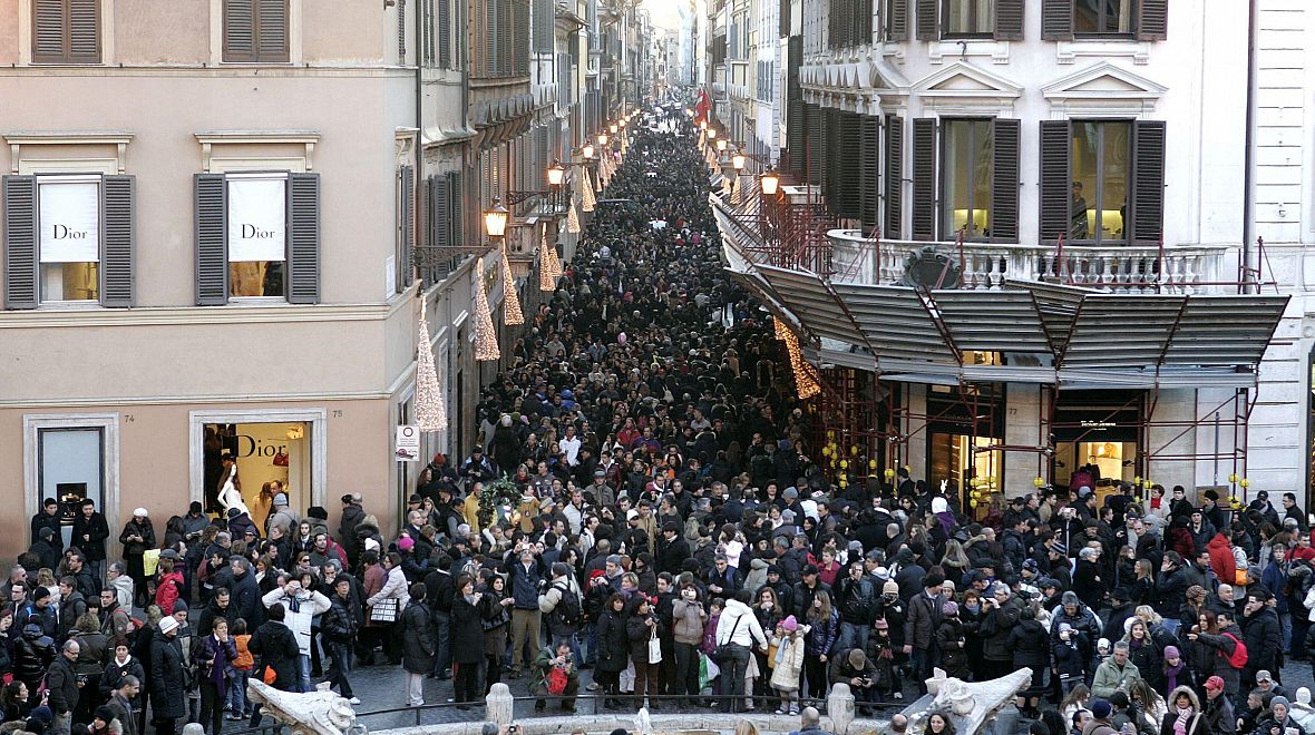 Italové milují nakupování ve slevách