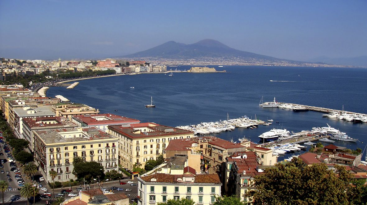 Panorama Neapole s Vesuvem
