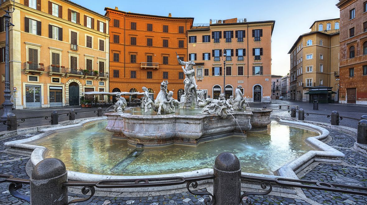 Piazza Navona s Fontánou čtyř řek