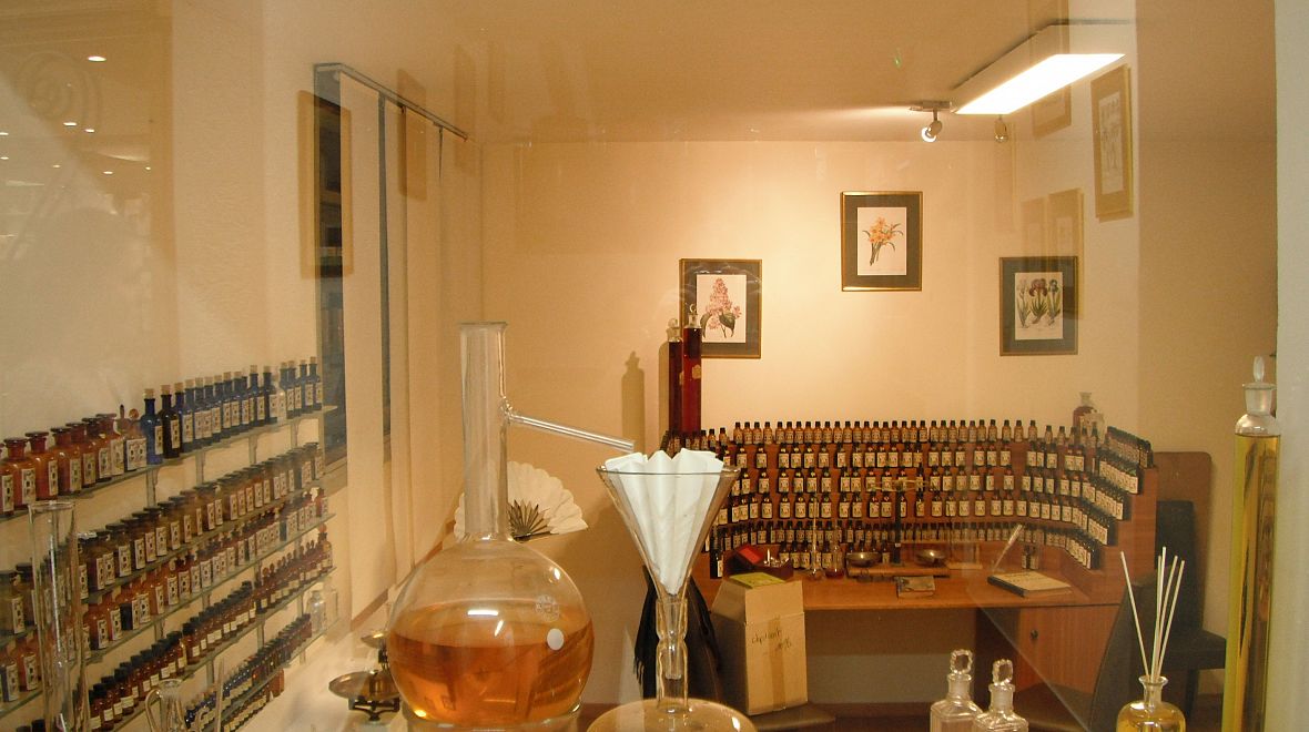 Fragonardovo muzeum parfémů vás nechá nahlédnout pod pokličku přípravy parfémů