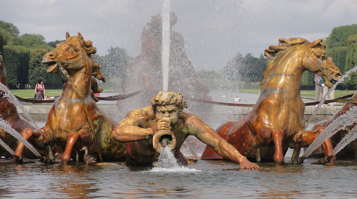 Působivá Apollonova fontána