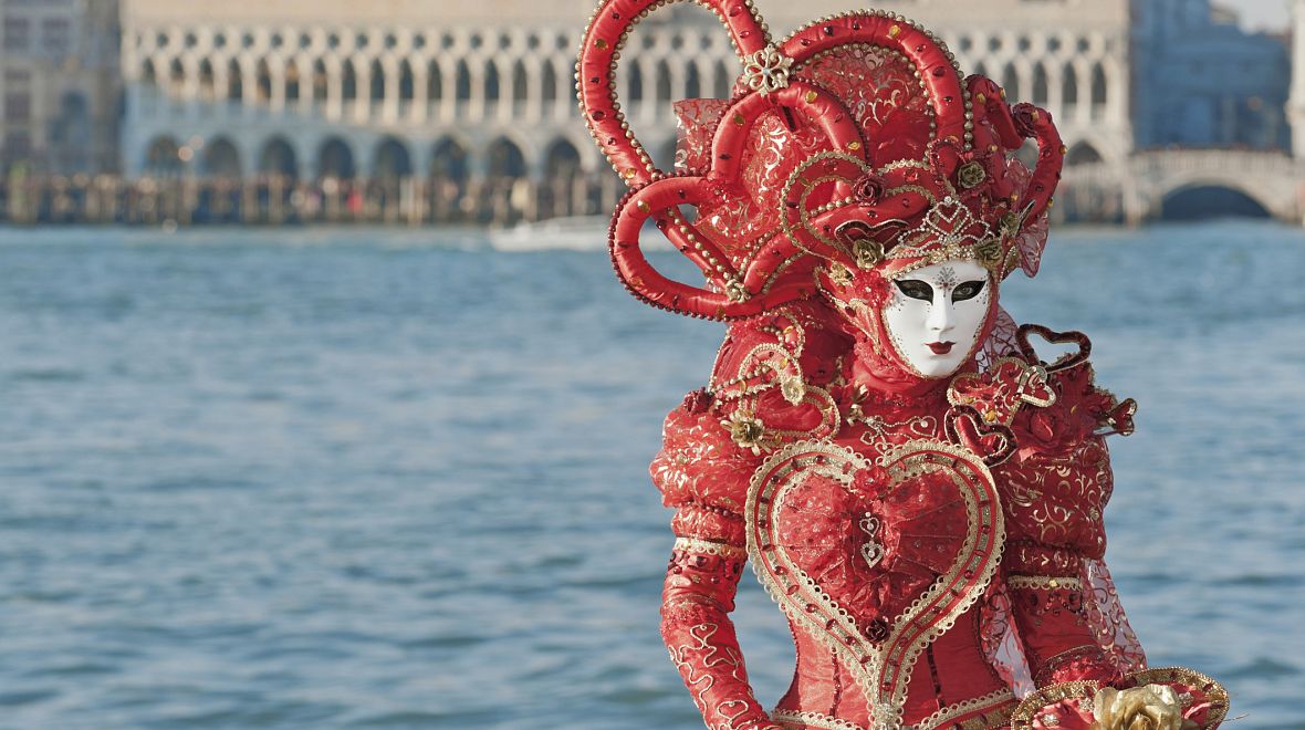 Den sv. Valentýna a karneval v Benátkách