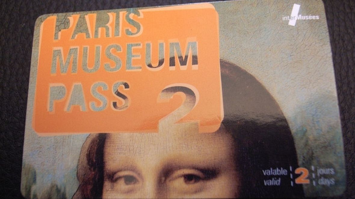 Takto vypadá kartička, která vás opravňuje ke vstupu do pařížských muzeí