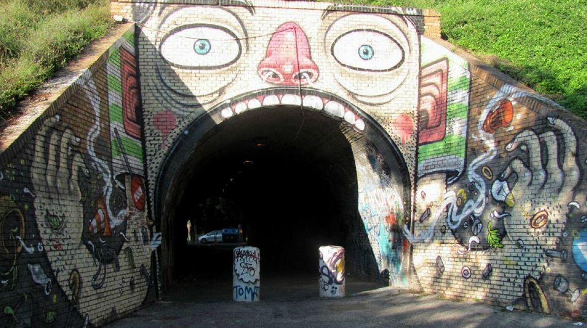 Tunel v Quadraru vyzdobený od Mr. Thomase