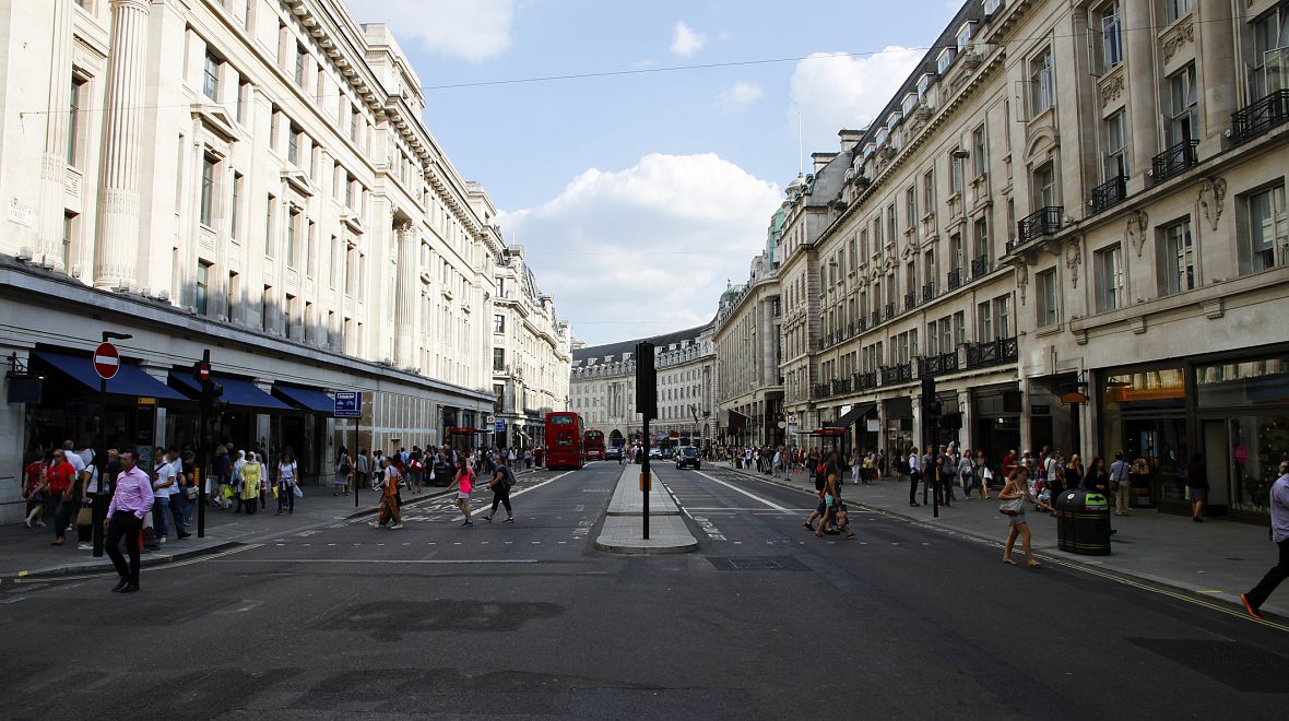 Londýnskou Regent Street si jednoduše musí zamilovat všichni milovníci nakupování!
