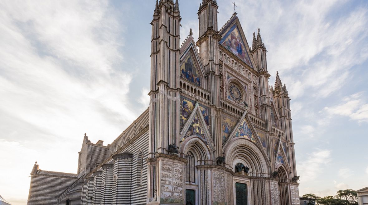 Orvietský dóm patří k nejhezčím stavbám italské gotiky