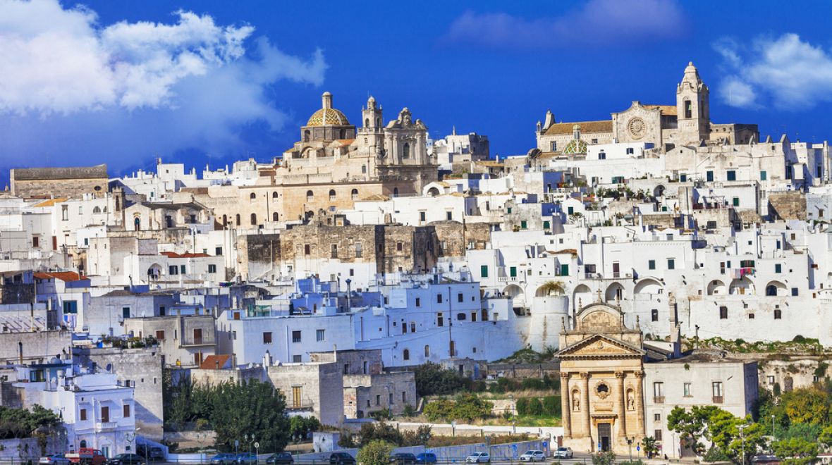 Apulie je plná „bílých měst”, jako je Ostuni 