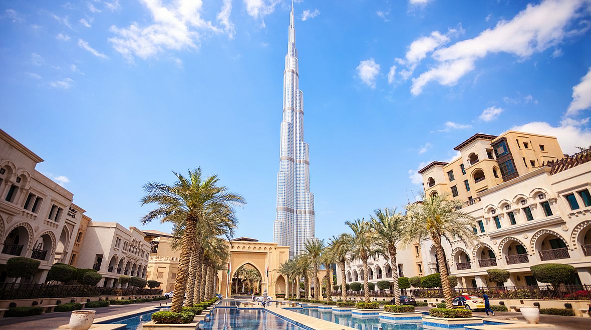 Burj Khalifa se tyčí do neskutečné výšky