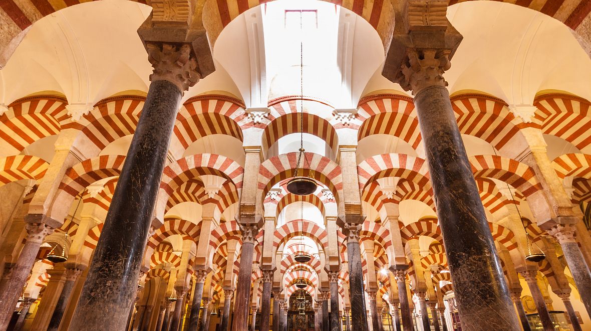 Interiér katedrály – mešity