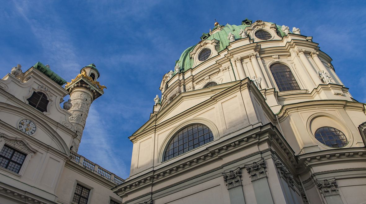 Nádherná vyhlídka na Vídeň je z kopule kostela