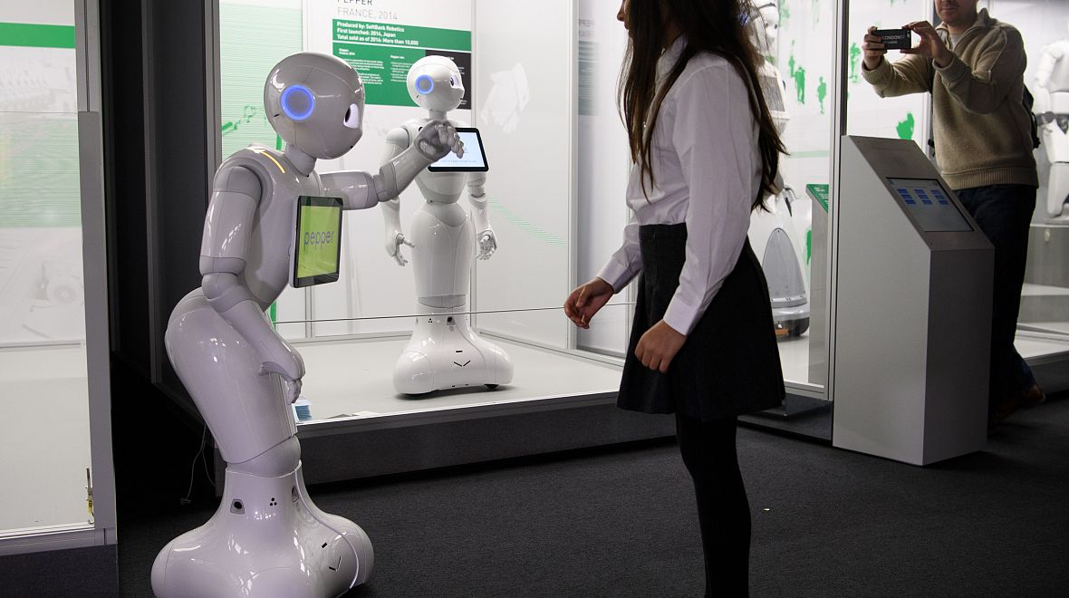 Humanoidní robot Pepper je stále připraven učit se něco nového