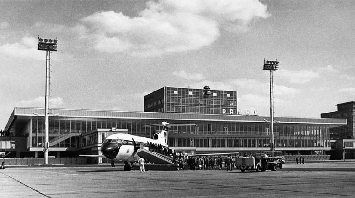 Výstavba letiště byla dokončena v roce 1937