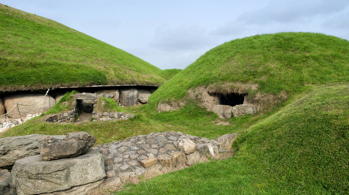 Megalitické hrobky Newgrange byly zapsané na seznam UNESCO 