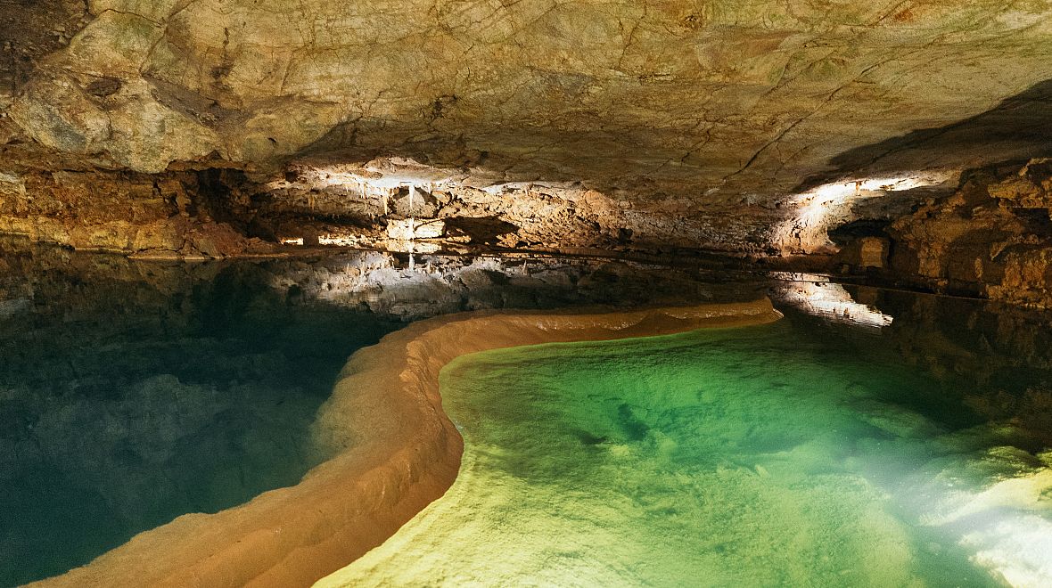 Jeskyně Gouffre de Padirac