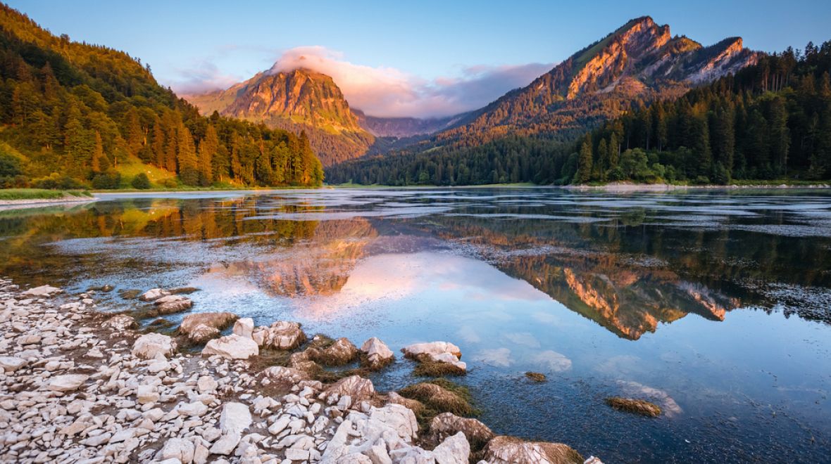 Jezero Obersee se pyšní průzračně čistou vodou
