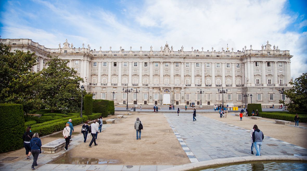 Královský palác v Madridu