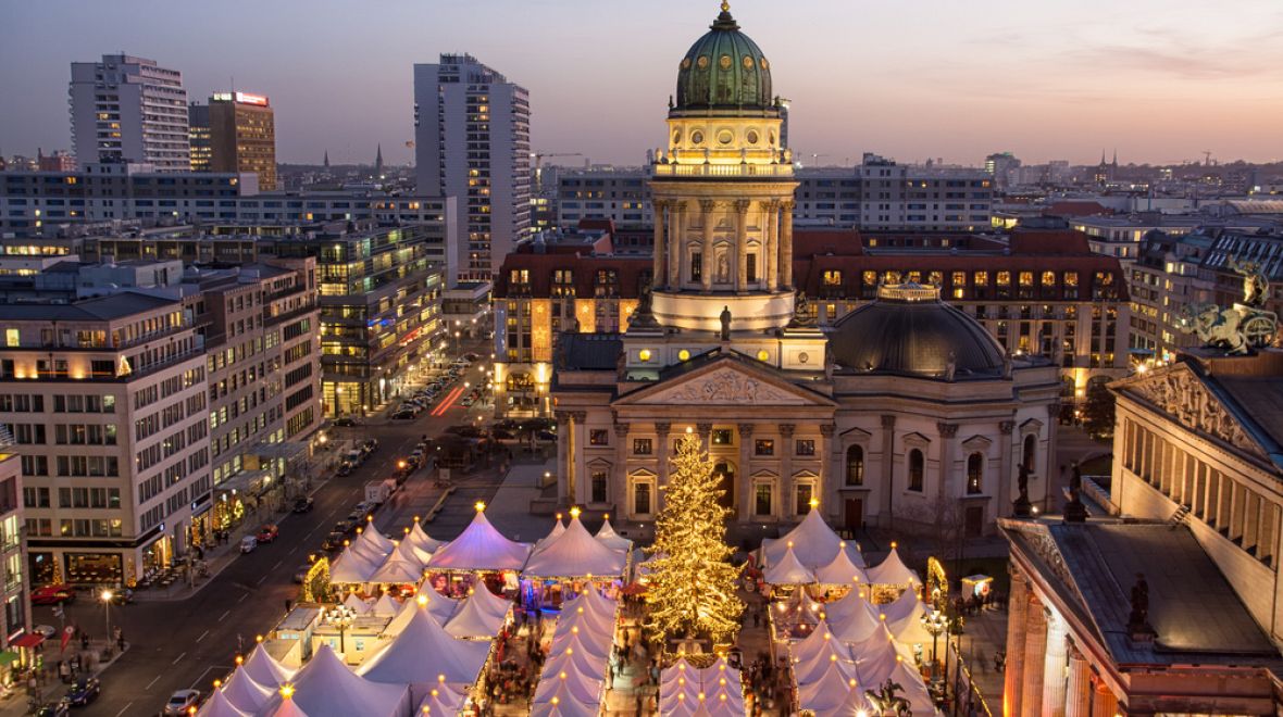 Každá berlínská čtvrť má své adventní trhy 