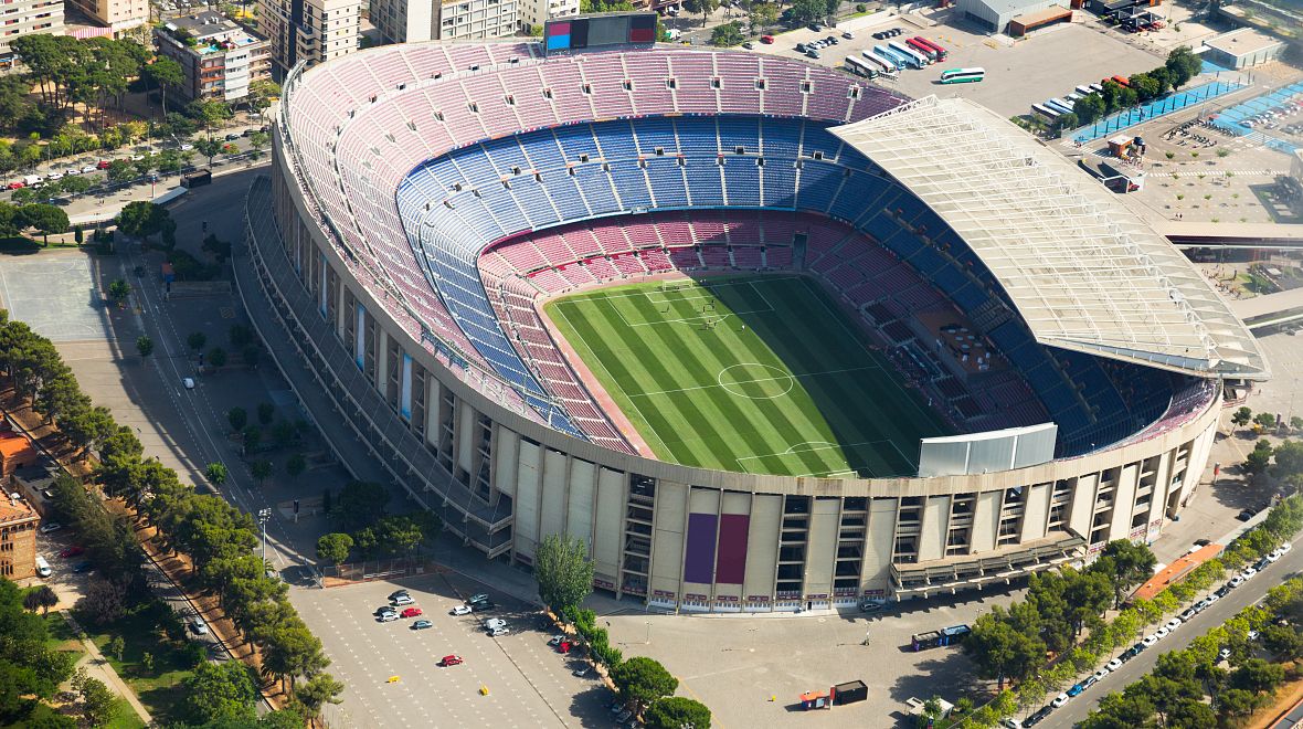 Letecký pohled na stadion Camp Nou