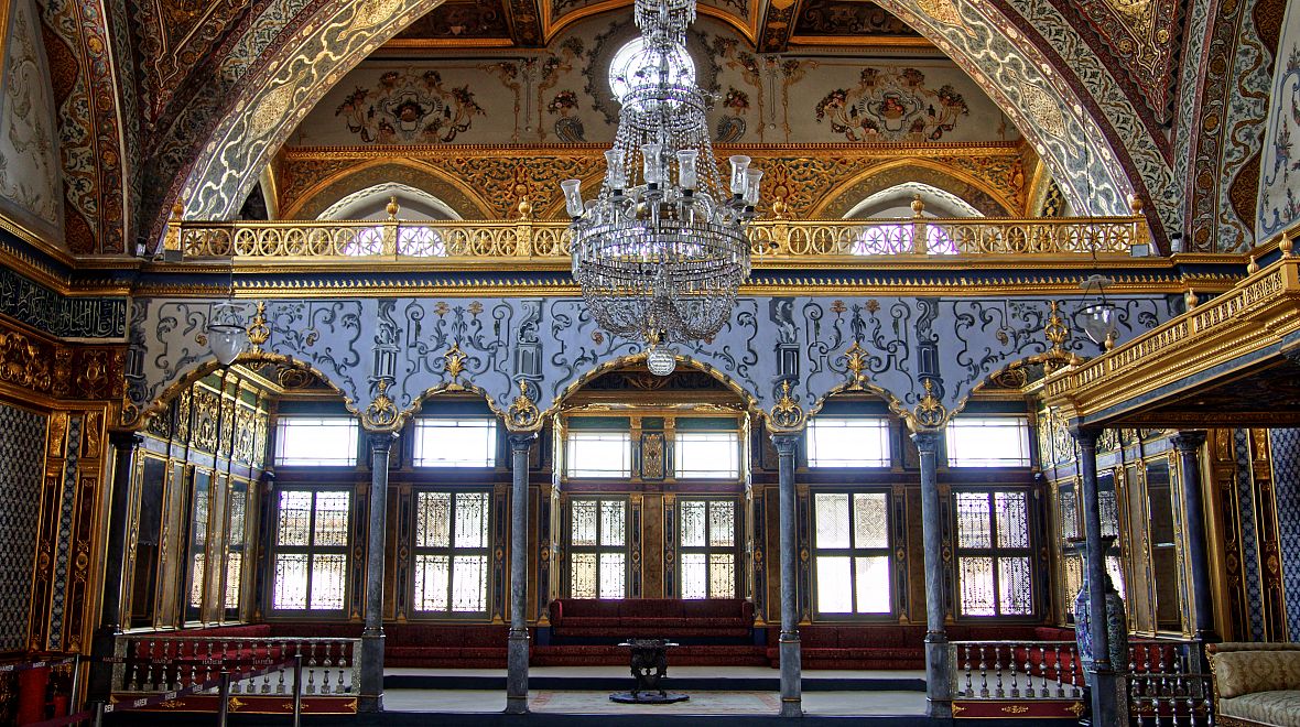 Interiér harému v paláci Topkapi