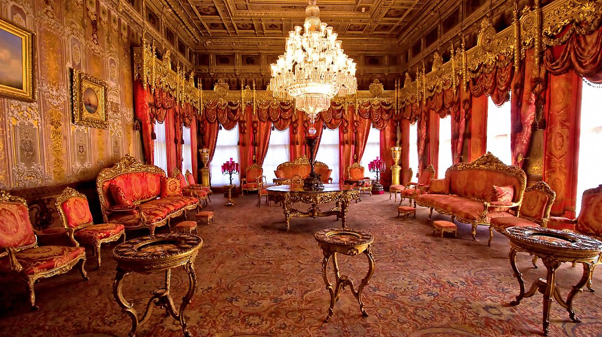 Interiér paláce Dolmabahce