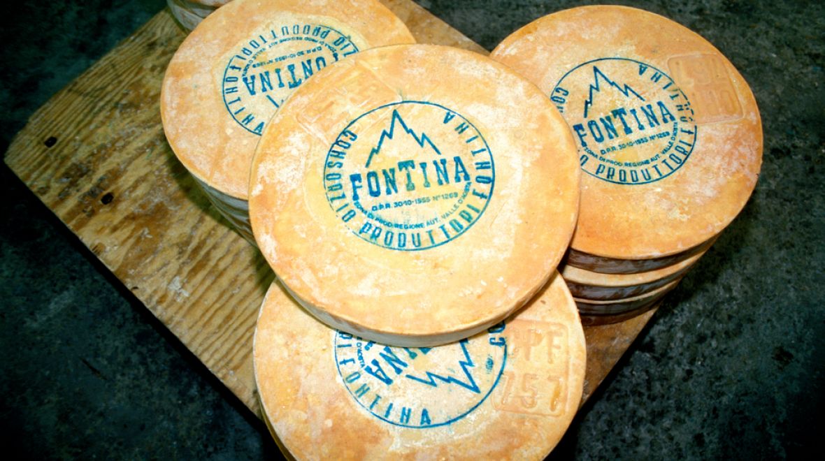 Fontina - tradiční sýr z oblasti Valle d’Aosta 