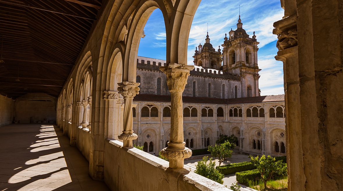 Historie kláštera sahá až k počátkům portugalského království