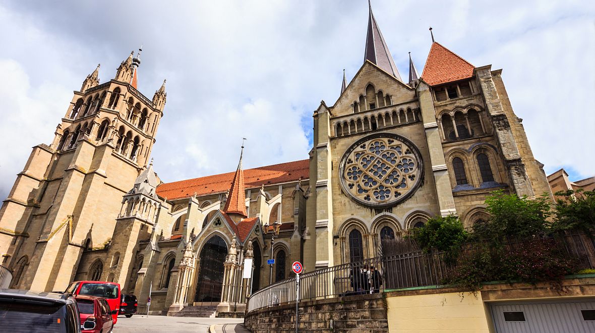 Úchvatná katedrála v Lausanne