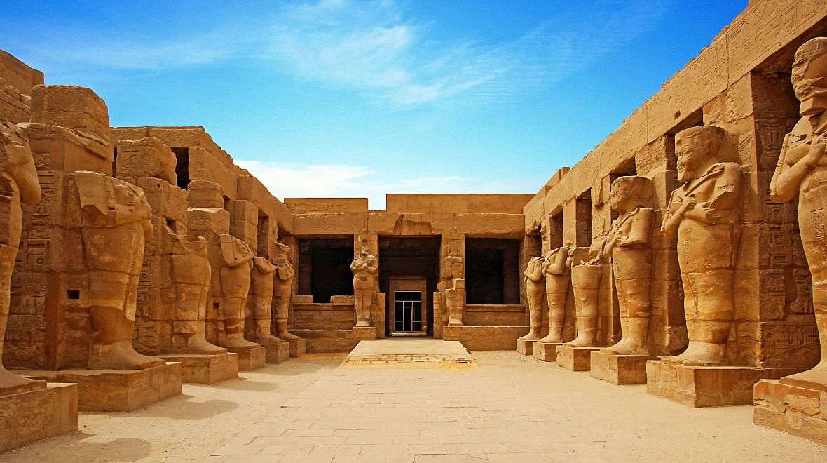 Tváří Luxoru nejsou pyramidy, o to vzácnější tohle místo je.