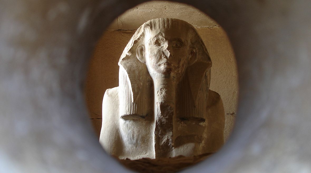 Jeho socha se pokládá za nejstarší egyptskou sochu v lidské velikosti