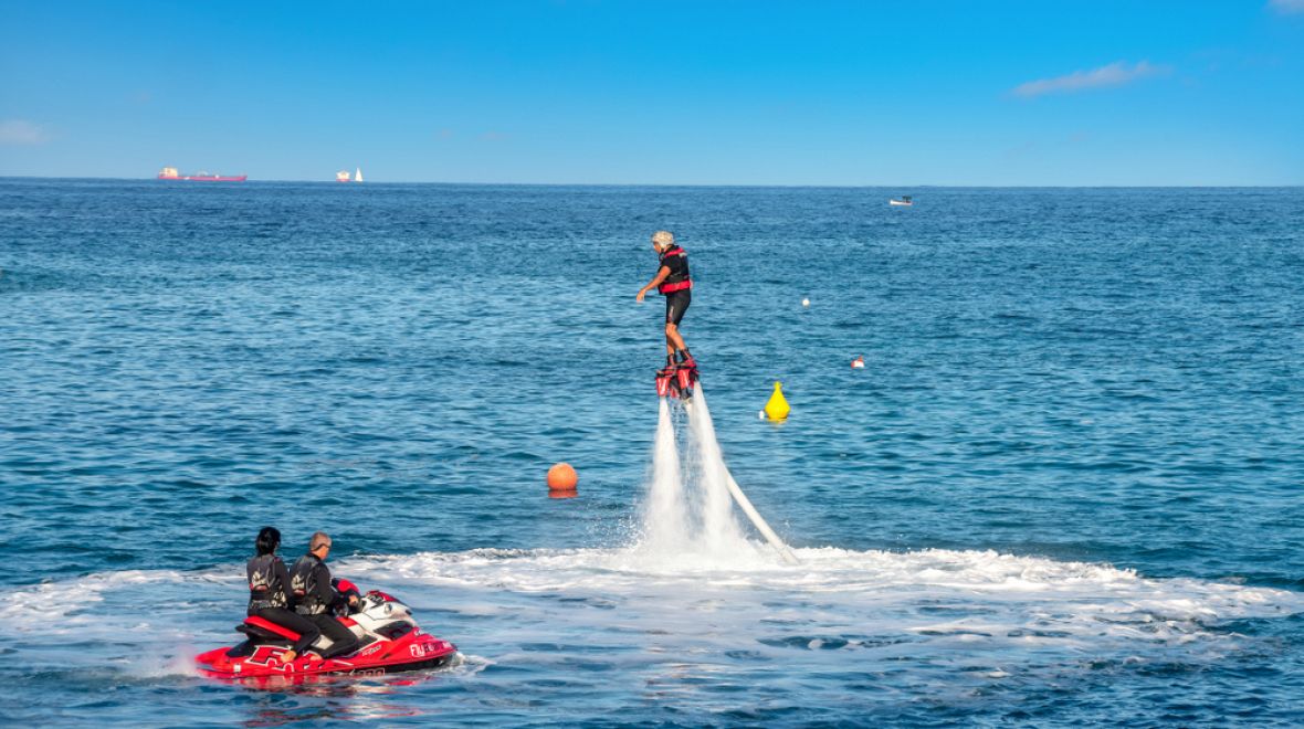 Na ostrově si můžete vybrat z velkého množství vodních sportů