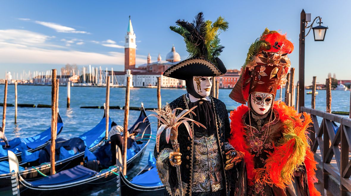 Zažijte atmosféru jarního karnevalu v Benátkách
