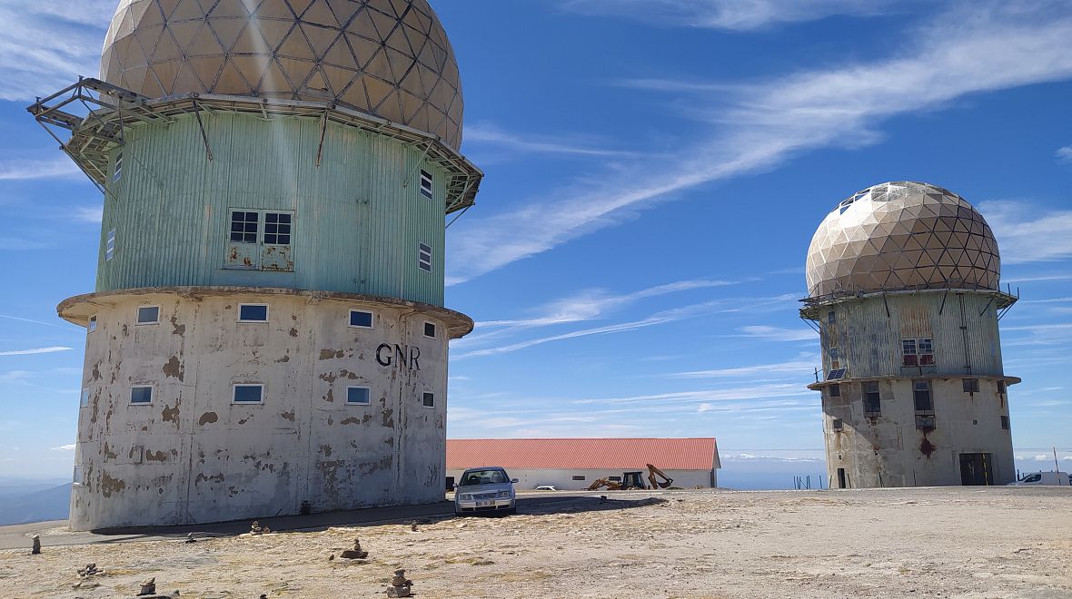 Tajemné radary na vrcholu Torre