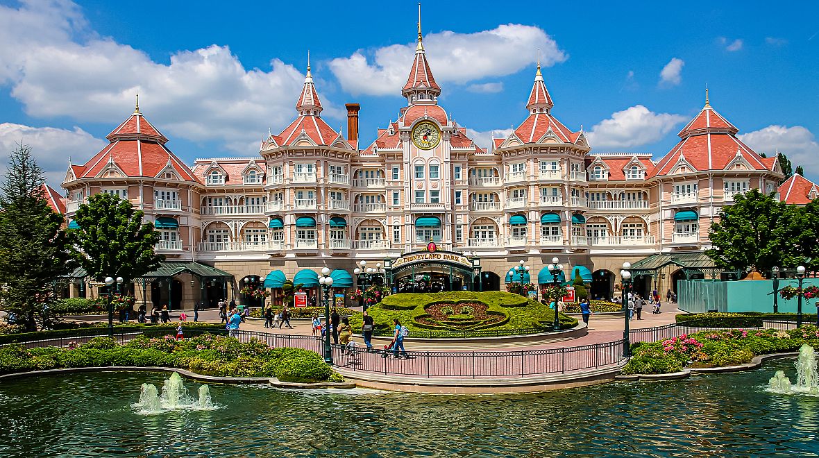 Disneyland v Paříži se těší velké oblibě