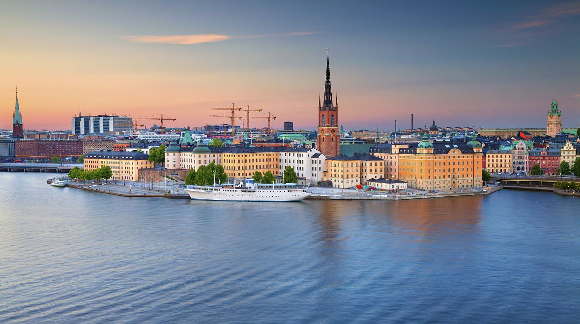 Malebné panorama Stockholmu si rozhodně prohlédněte také z vody