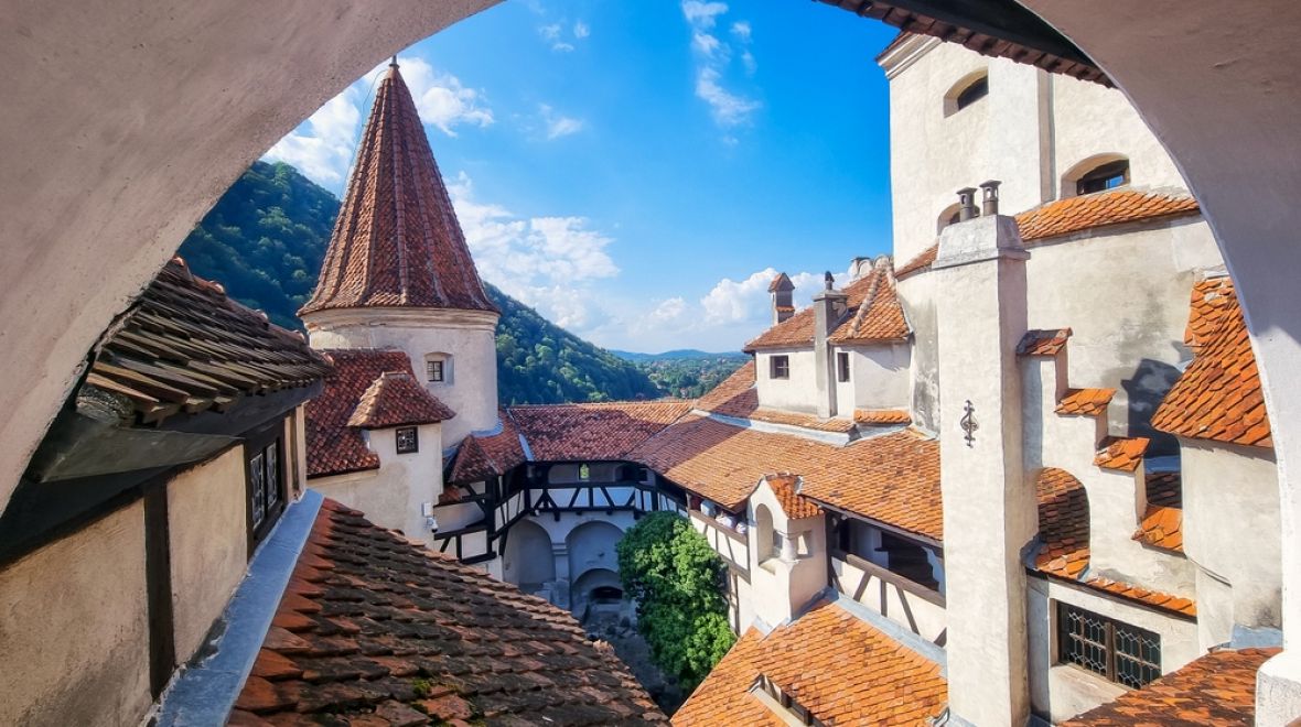 Víte, že hrad leží v Jižních Karpatech?