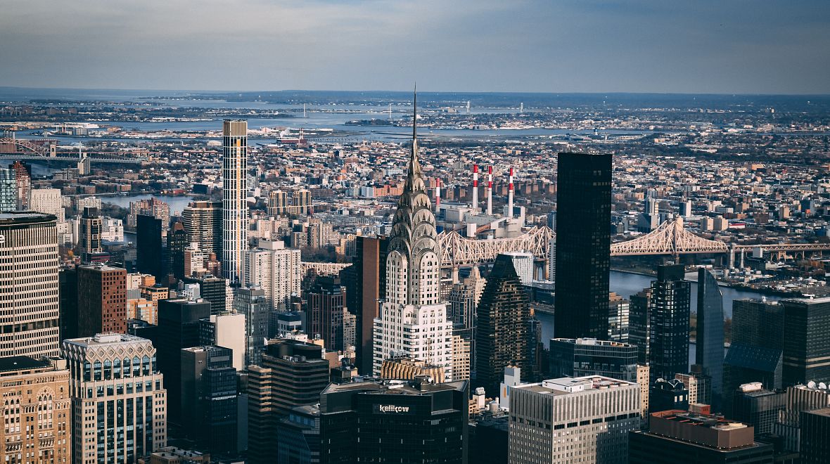 Vrchol mrakodrapu byl dokončen v naprosté tajnosti