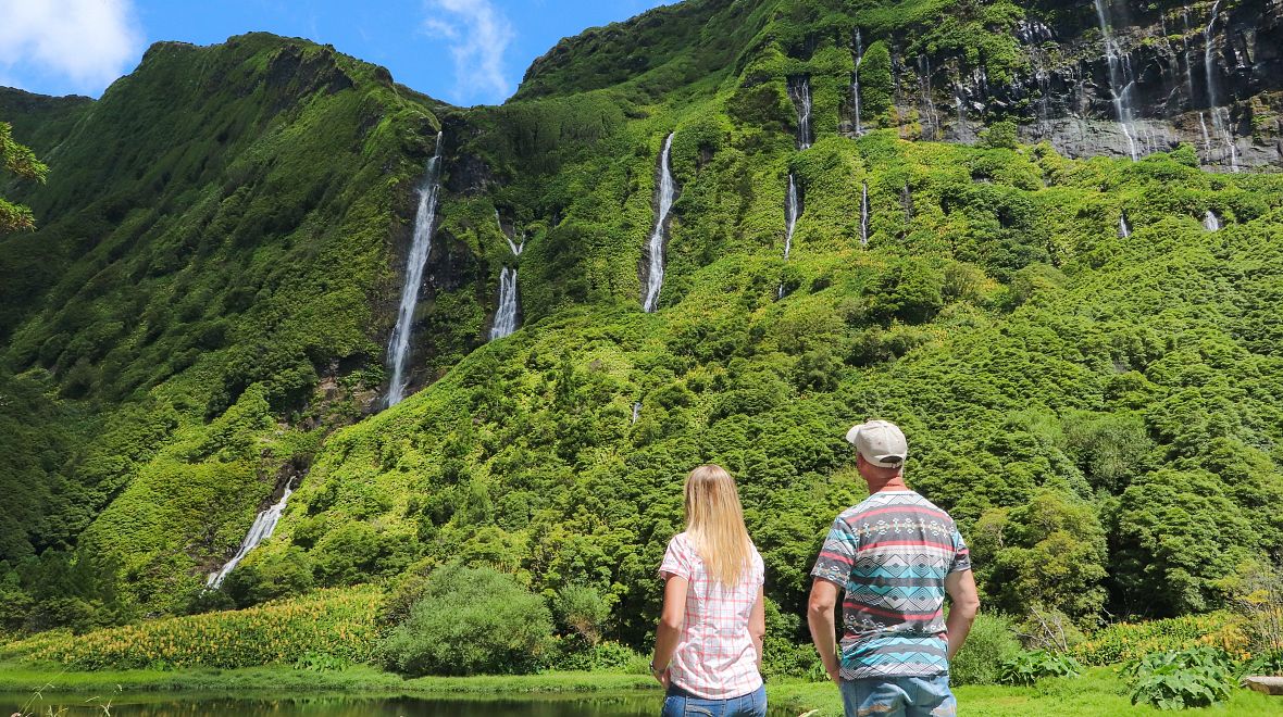 Vodopády na ostrově Flores jsou úchvatné