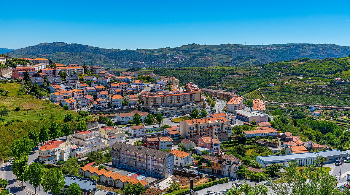 Městečko Lamego v údolí