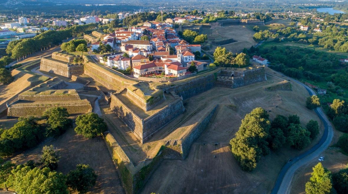 Hradby okolo města Valença