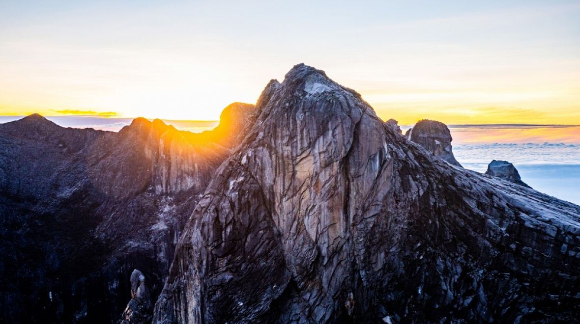 Nejvyšší hora nejen Bornea, ale i celé Malajsie
