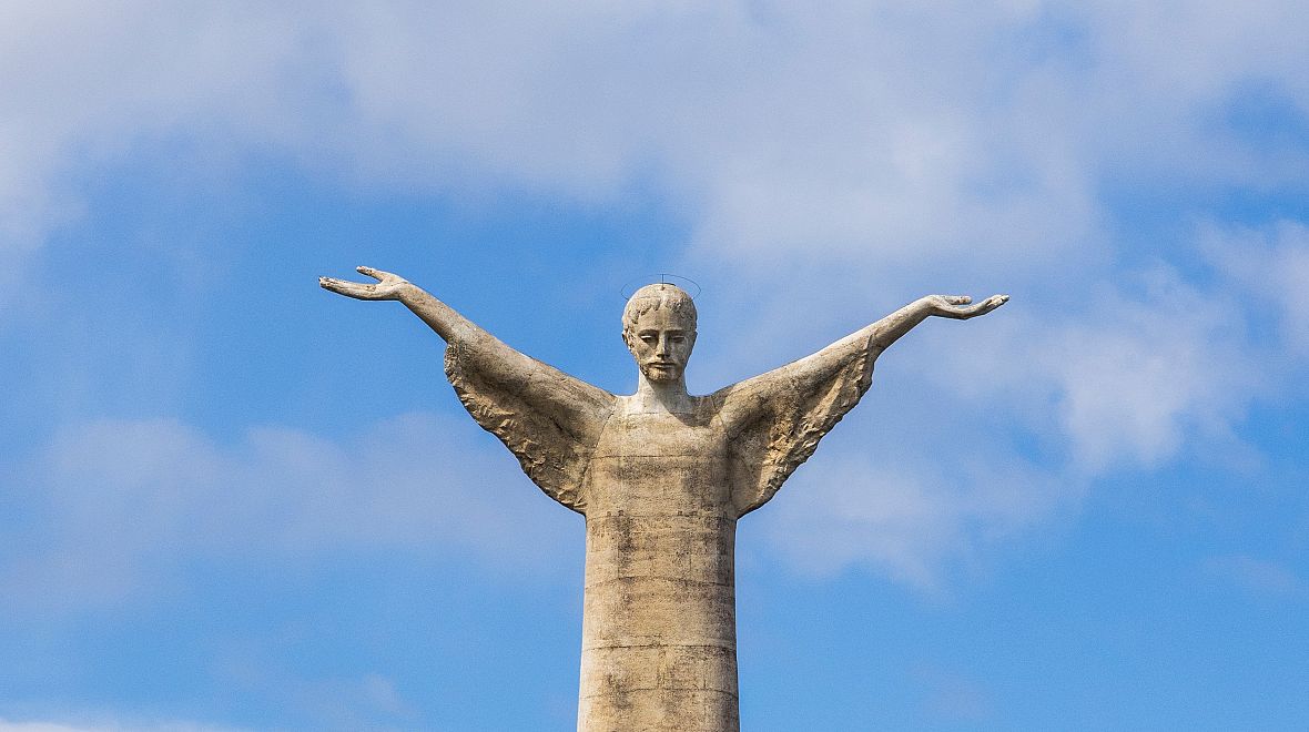 Byla založena nadace na péči o sochu