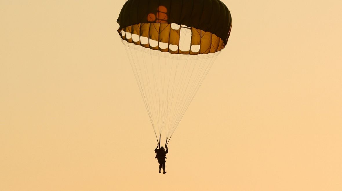 Parašutista u mosteckého přechodu La Fière