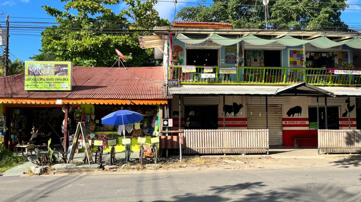 Navštivte vyhlášené restaurace a kavárny