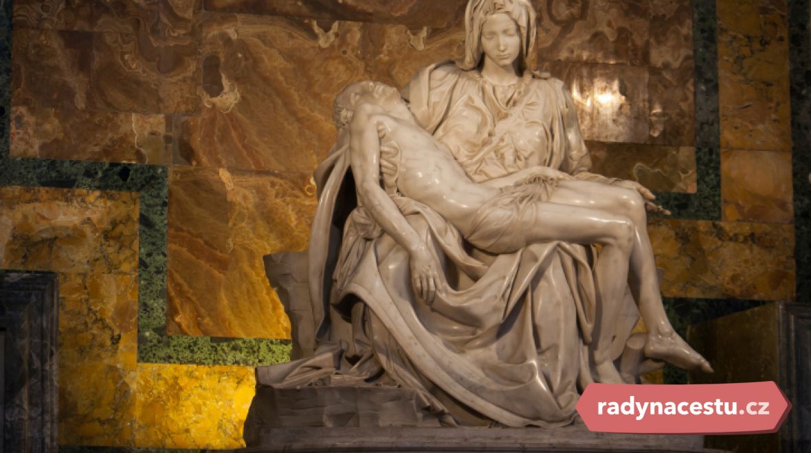 Michelangelova socha Pieta