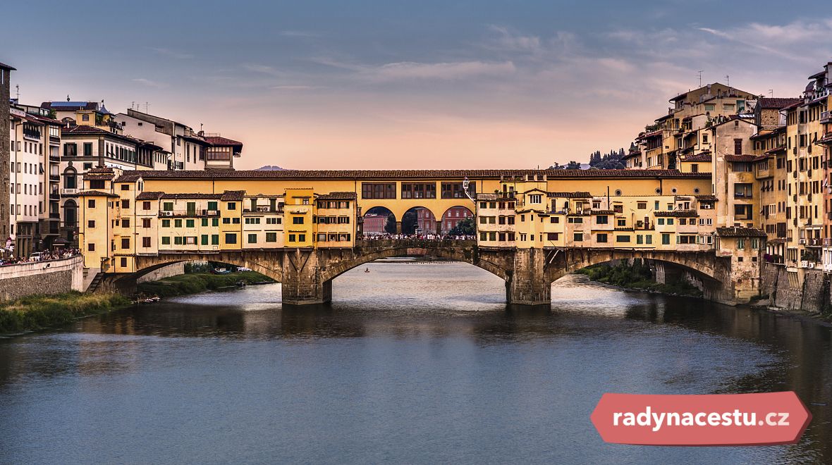 Most Ponte Vecchio nebo-li most zlatníků