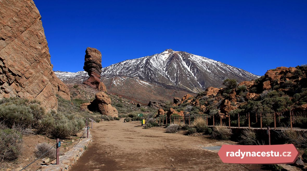 Na vrcholu hory El Teide můžete vidět sněhovou přikrývku