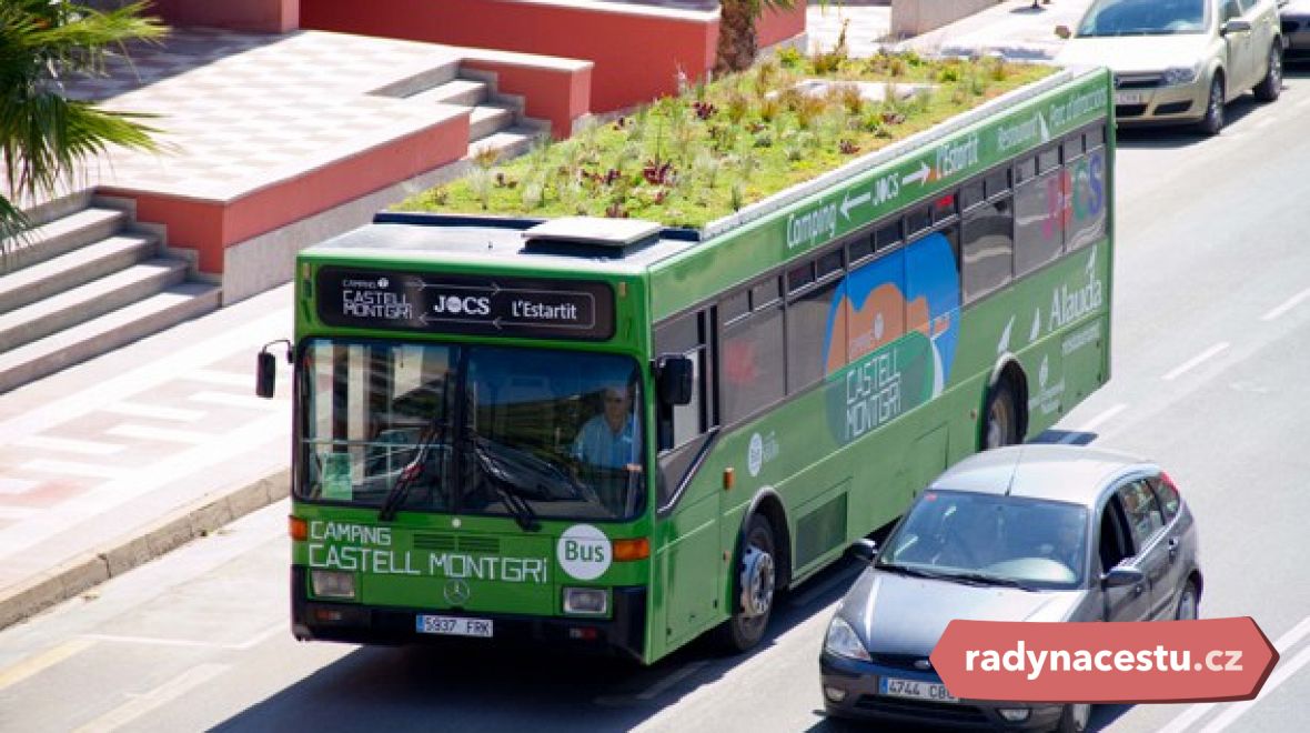 Také v Madridu budou jezdit autobusy se zahradou na střeše 