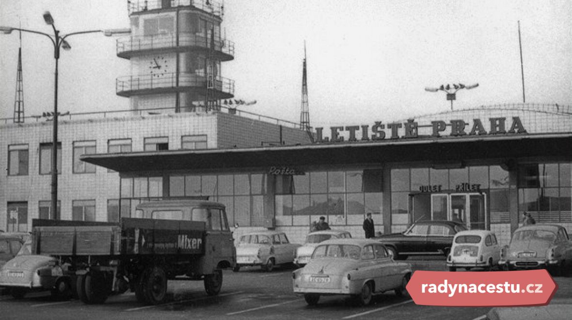 Takto vypadalo letiště ještě v 60. letech. A tento měsíc oslavilo osmdesátiny!
