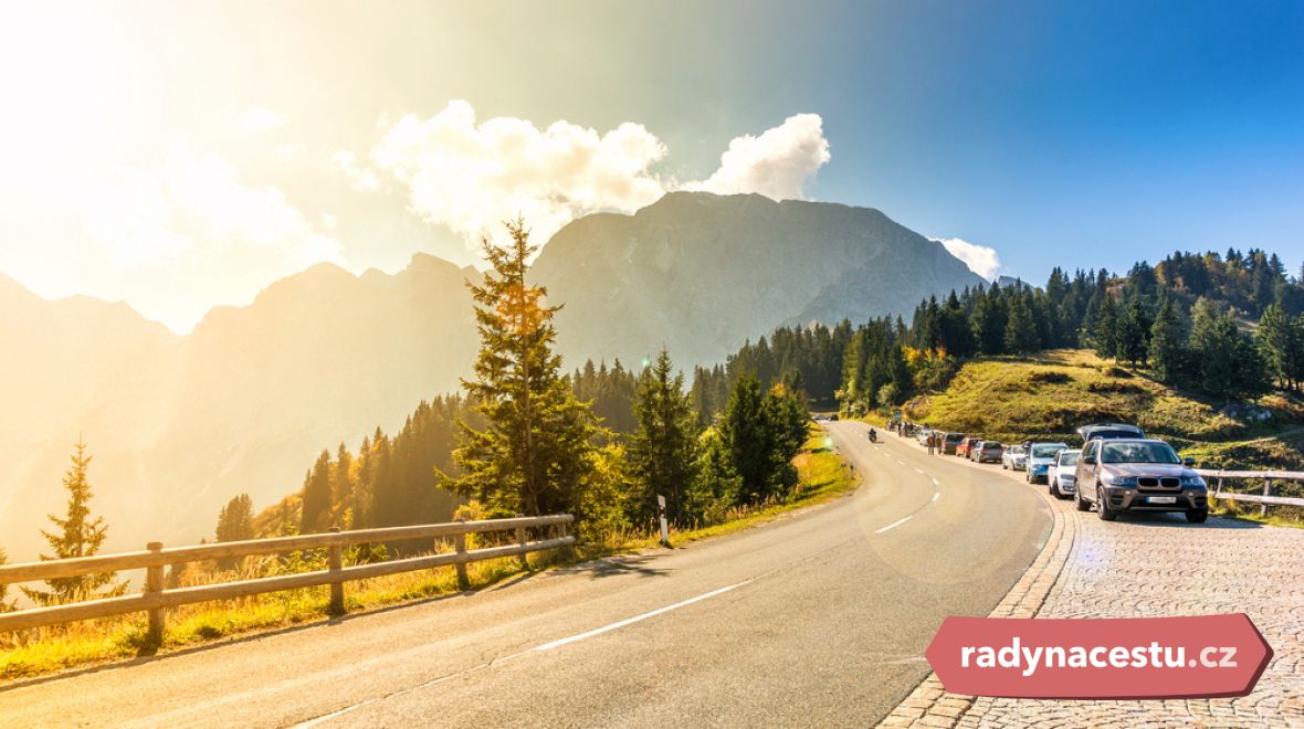 Rossfeld Panoramastraβe je jednou z nejvýše položených vysokohorských vyhlídkových silnic